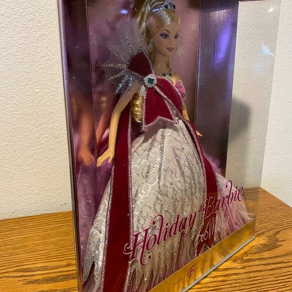 Vintage "2005" Bob Mackie Holiday Barbie - Picture 9 of 11